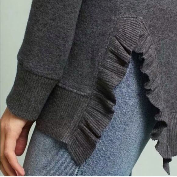 ANTHROPOLOGIE GRAY RUFFLE HEM ULTRA SOFT LONG SLEEVE SWEATER SIZE XS - Picture 3 of 9